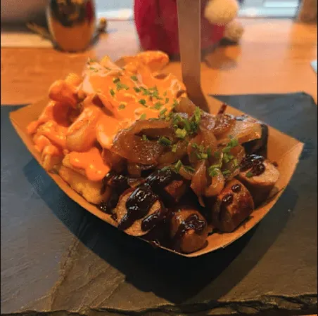 BBQ Wurst - Pommes (Beef)